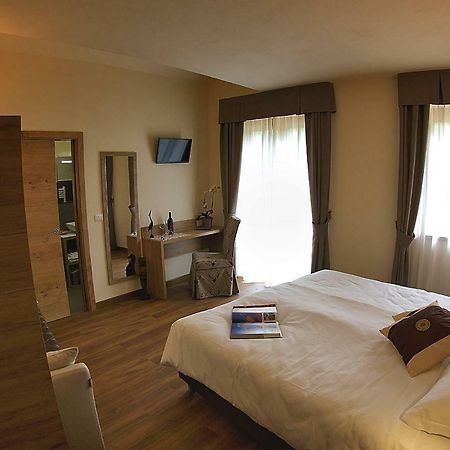 Botton D'Oro Delle Dolomiti Bed & Breakfast Vattaro Exterior photo